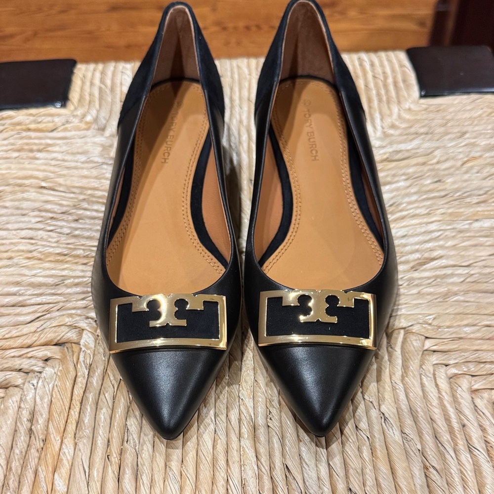 Tory Burch Black and Gold Flats. NEW
